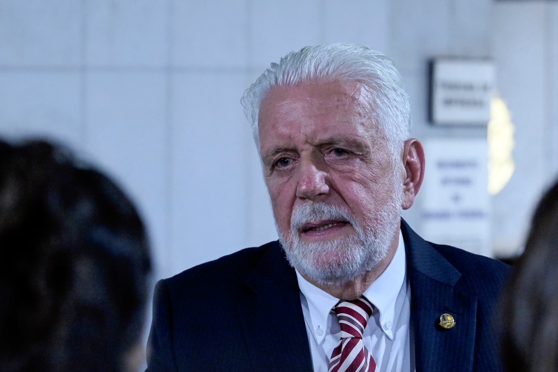 Jaques Wagner adia depoimento na Operação Compliance Zero