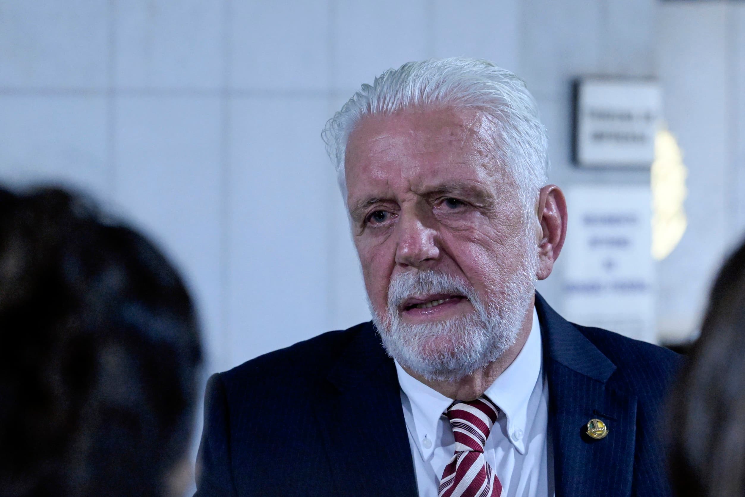 Jaques Wagner adia depoimento na Operação Compliance Zero