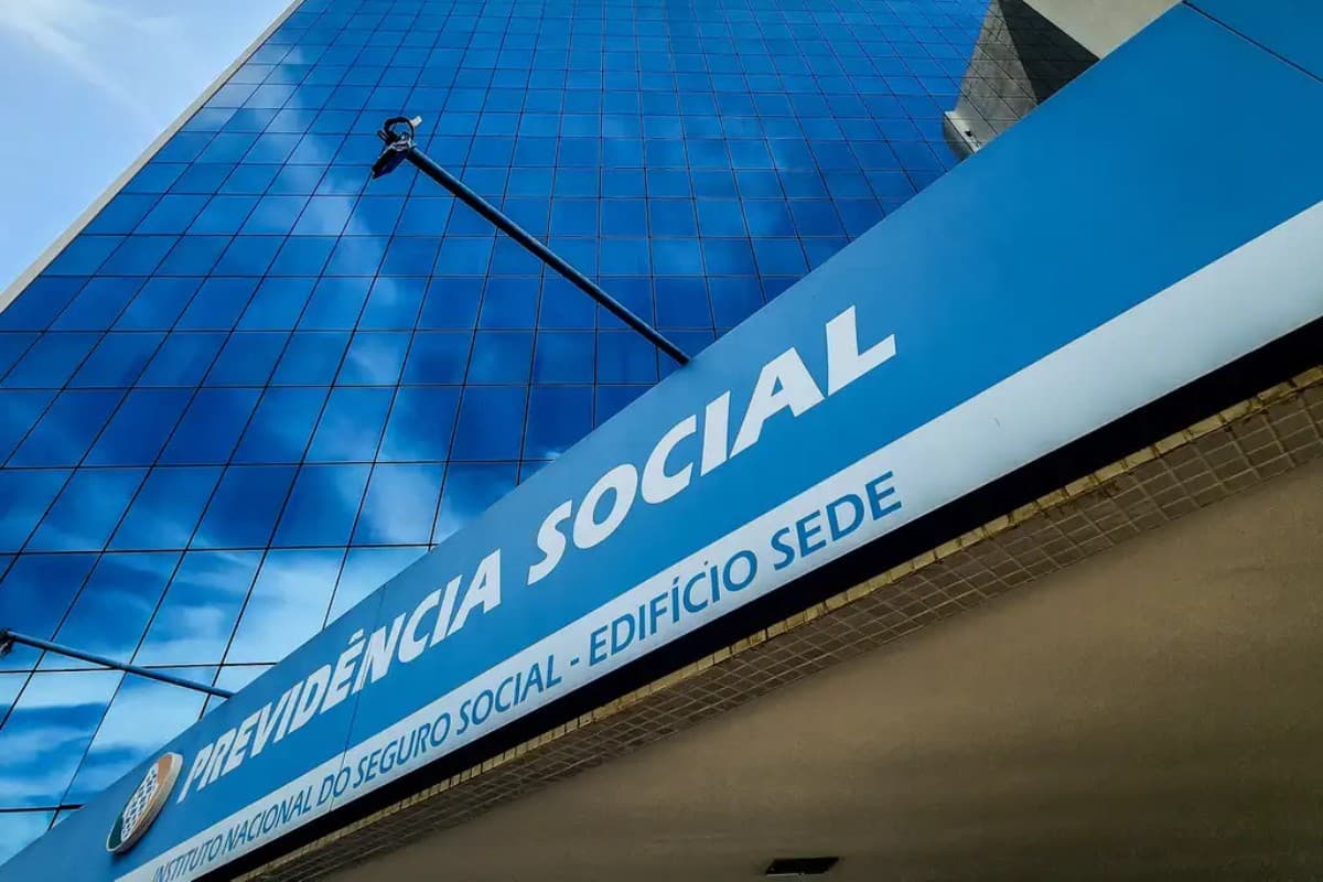 INSS remaneja 80 servidores para avaliar pedidos de benefícios BPC