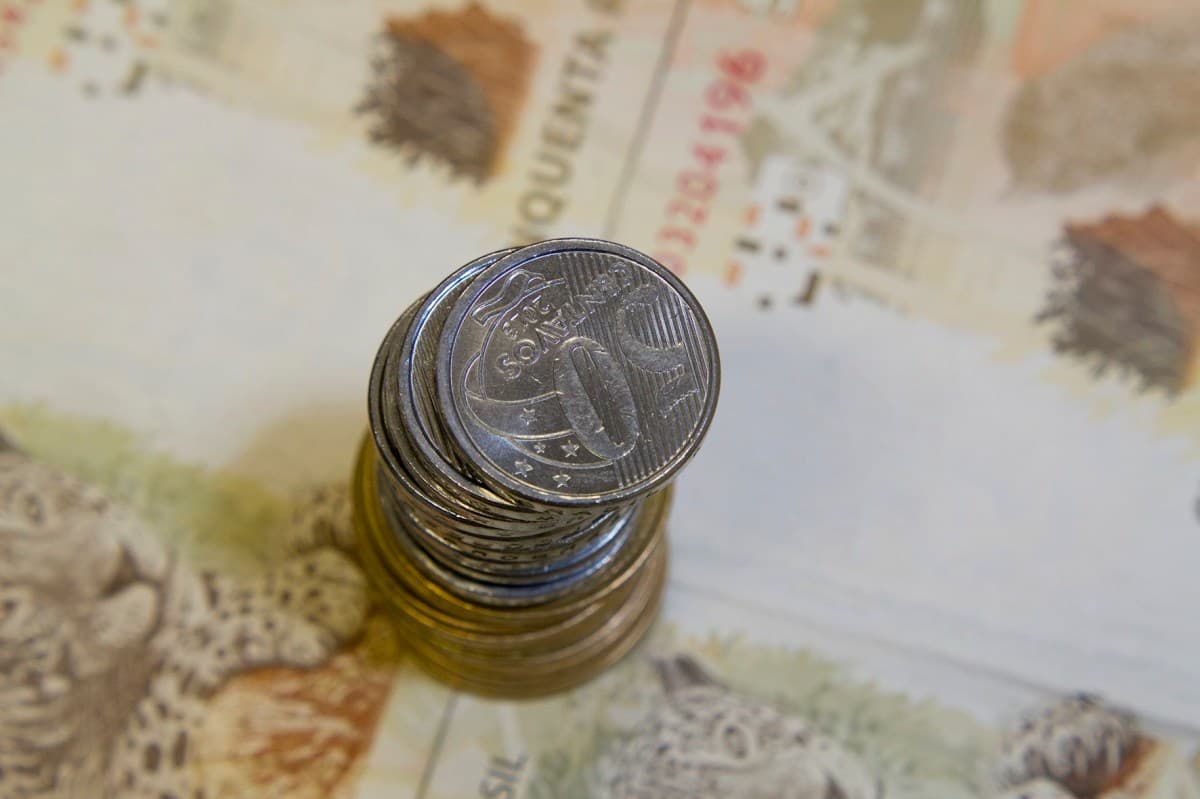 Inadimplência atinge 6,6% e spread bancário chega a 35,5% em setembro
