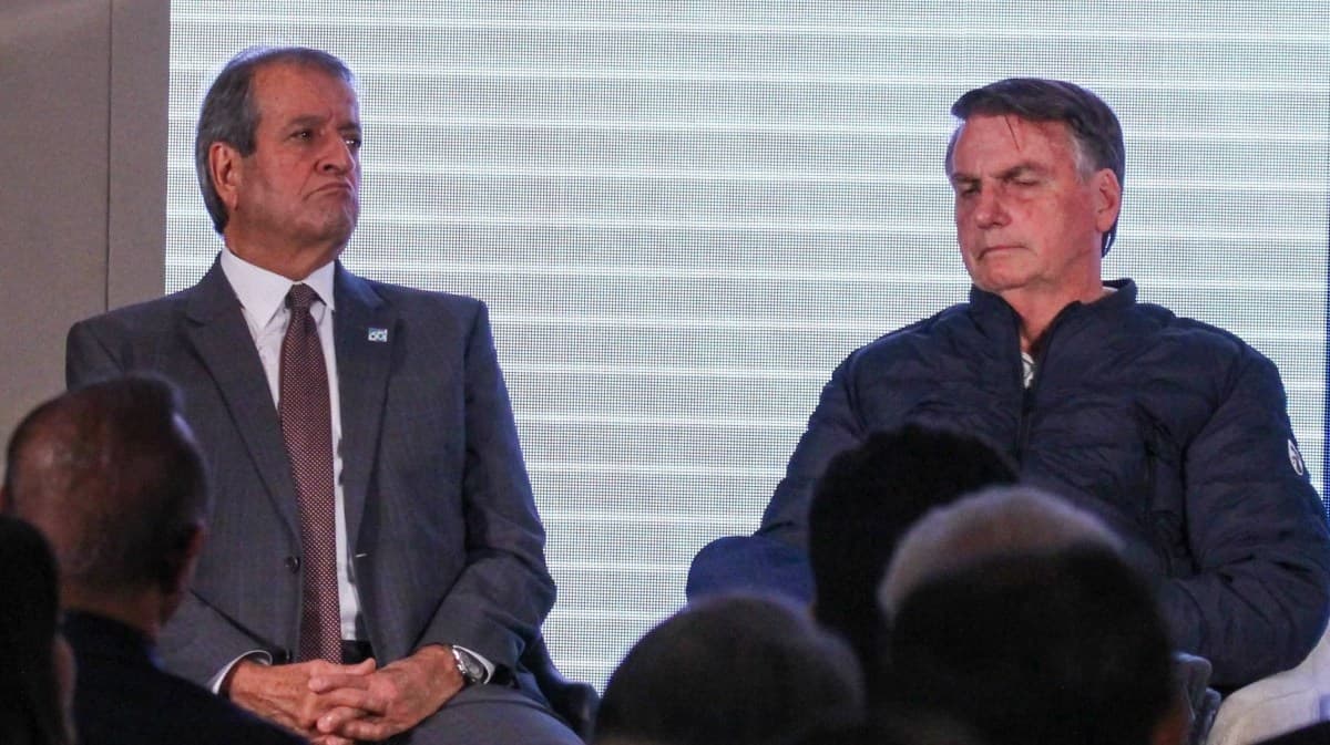 Jair Bolsonaro solicita autorização ao STF para visita de Valdemar Costa Neto