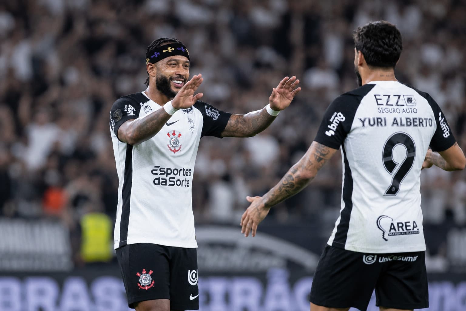 Corinthians decide vaga nas semifinais da Libertadores contra o Estudiantes nesta quarta