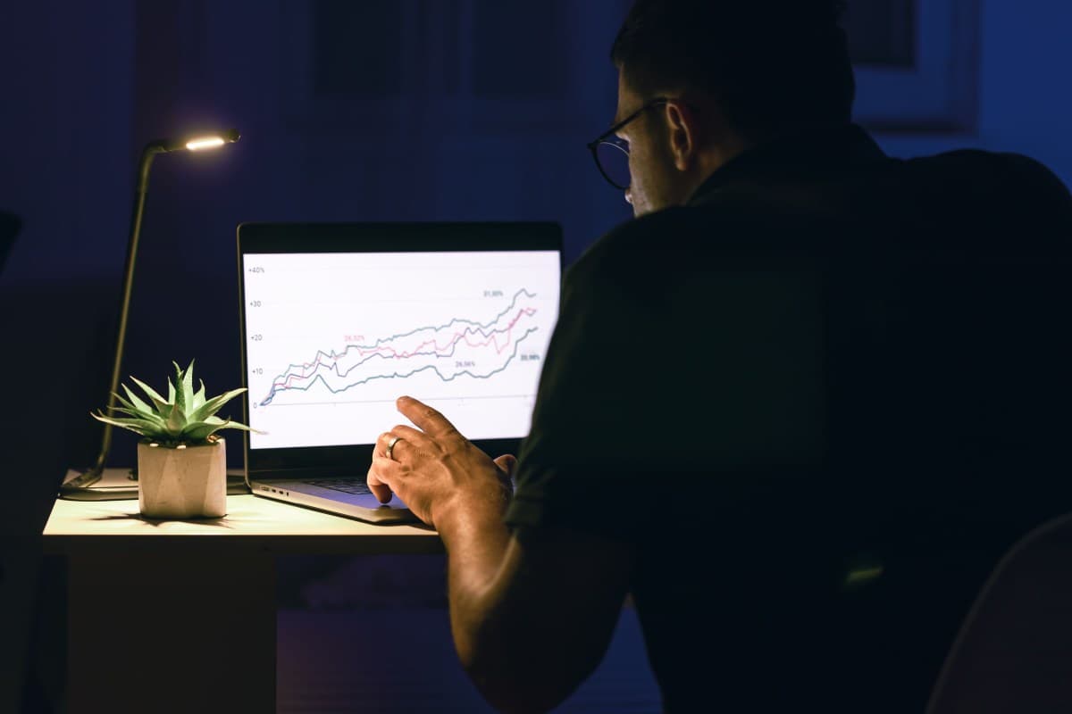 Fundos de investimento crescem 12,9% e diversificam aplicações