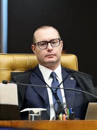 Cristiano Zanin assume relatoria de ação para ativar CPI do Master