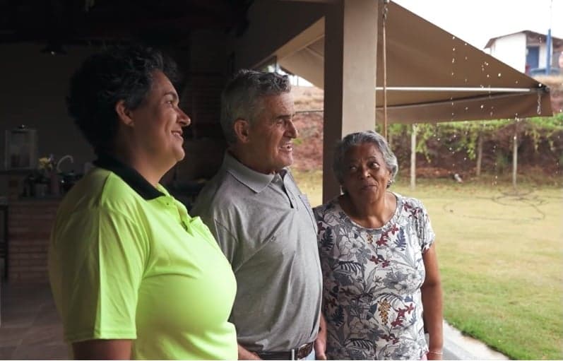 Luciane Oliveira transforma saudade em sucesso na avicultura em Minas Gerais
