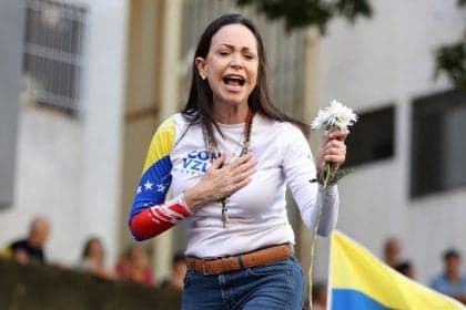 María Corina Machado denuncia bloqueio do governo à sua volta à Venezuela