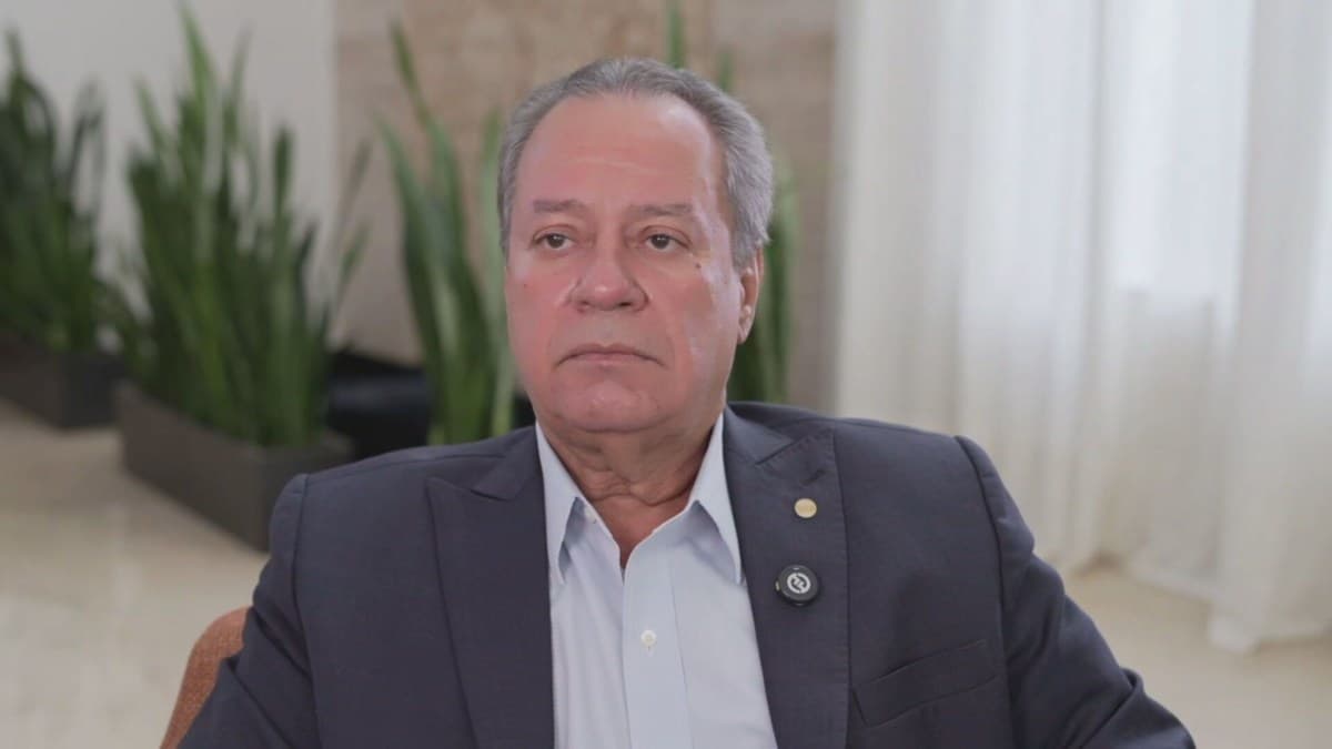 Indústria brasileira registra queda no faturamento e desafios crescentes
