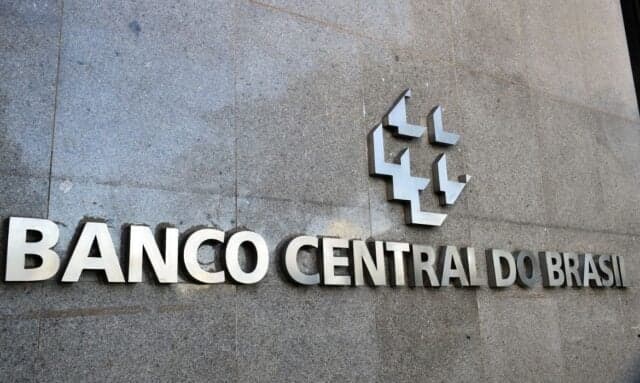 Banco Central reduz Selic em meio a tensões no Oriente Médio