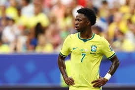 Vini Jr Arsenal: Entenda o interesse do clube na estrela brasileira