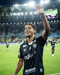 João Alencar: O Novo Zagueiro do Santos Futebol Clube