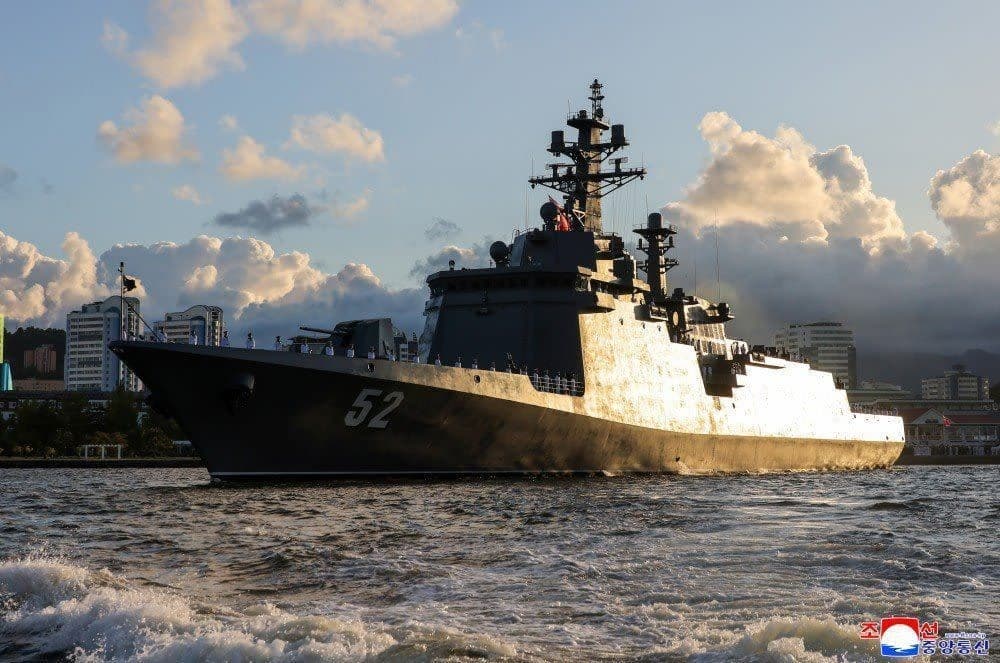 Coreia do Norte integra destróier moderno à frota naval após incidente