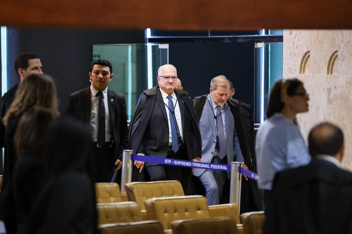 Apreensão no STF em meio à crise entre ministros e Polícia Federal