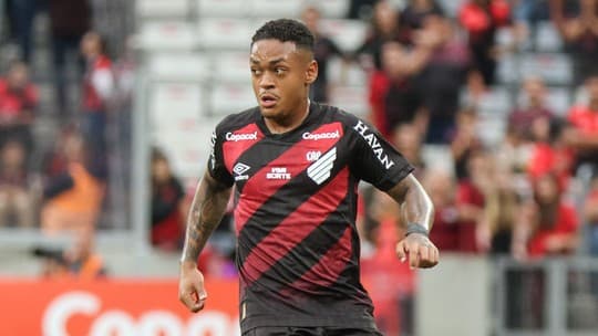 Athletico-PR embala no Brasileirão e mira novo avanço contra o Bragantino