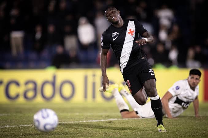Vasco goleia na Sul-Americana e ganha confiança antes de desafio contra o líder Palmeiras