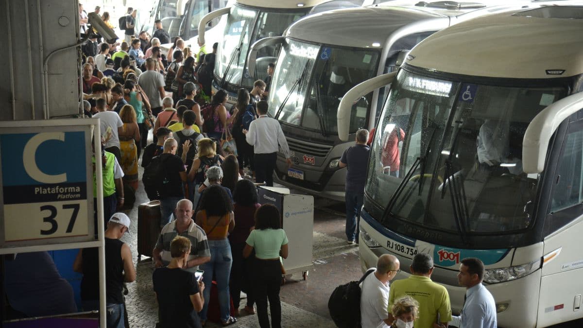 STF define regras para fretamento de ônibus e gera disputas no setor