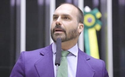 Interrogatório de Eduardo Bolsonaro agendado pelo STF para abril