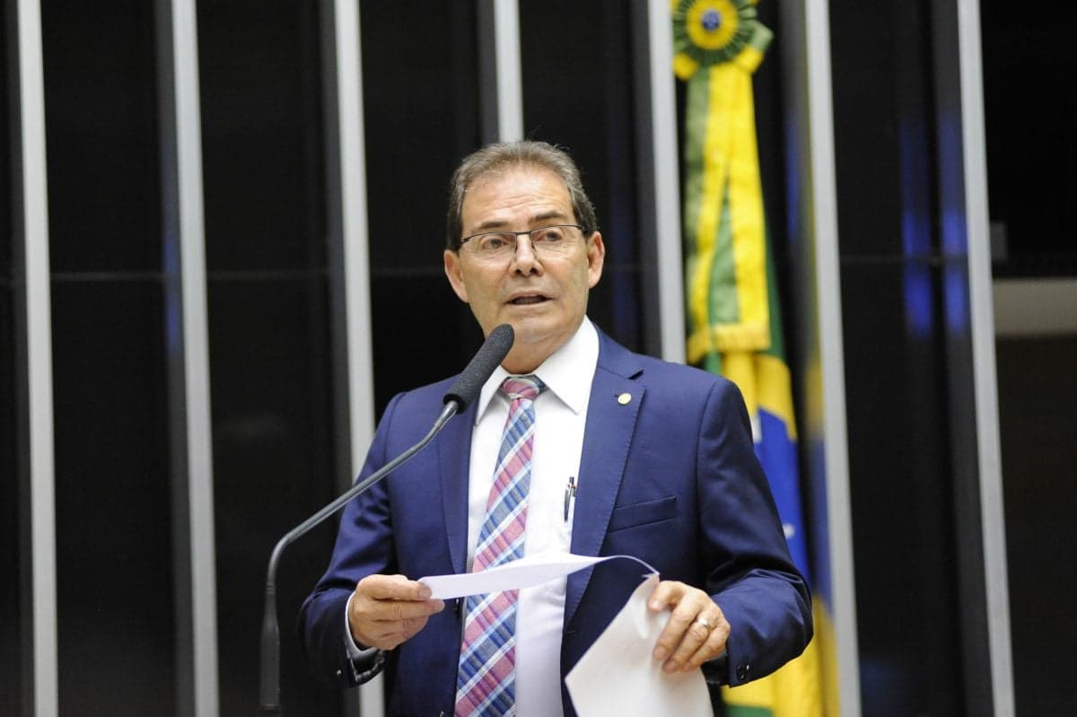 Paulinho da Força pede afastamento de relatores do TSE ao STF