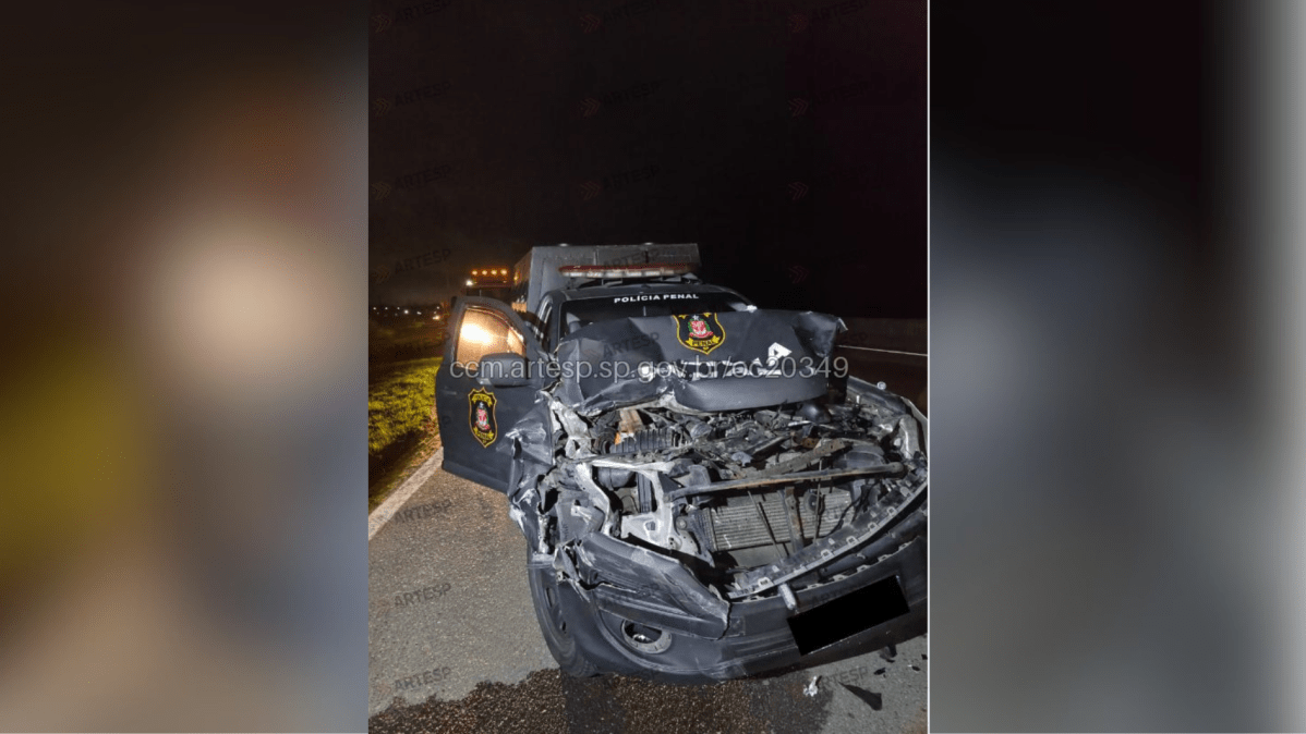 Acidente com viatura da Polícia Penal envolve seis presos