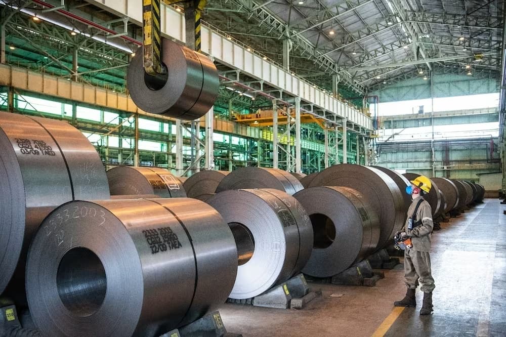 Usiminas registra lucro recorde com medidas antiimportação em 2026