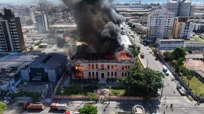 Incêndio em escola histórica revela abandono da educação no Paraná