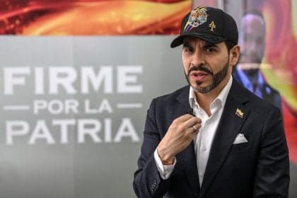 Abelardo de la Espriella lidera intenção de voto para eleições 2026