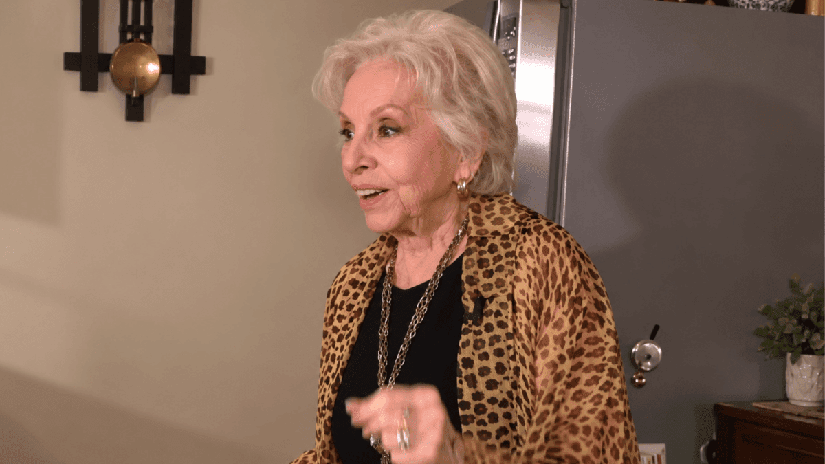 JoCleta Wilson, ex-dançarina de 101 anos, trabalha como operadora de caixa em Louisville