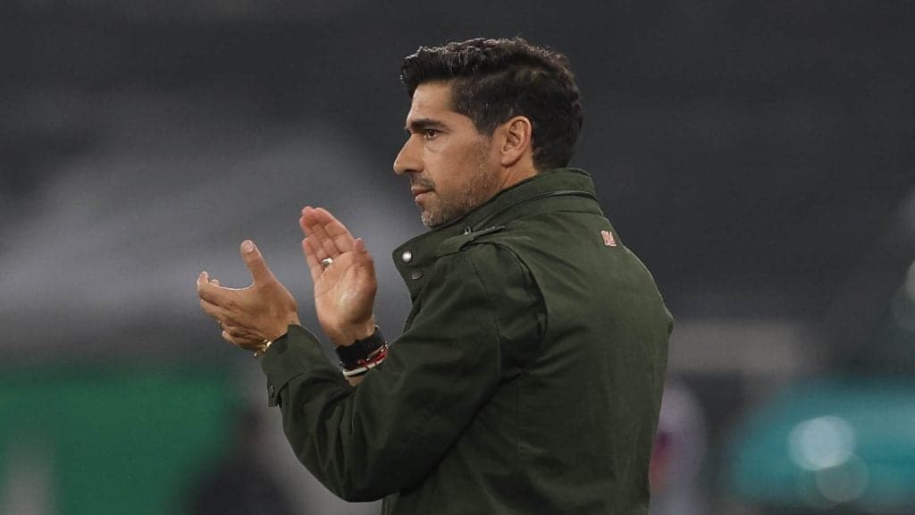 Abel Ferreira é suspenso pela Conmebol após expulsão em jogo do Palmeiras