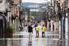Rio Tietê Enfrenta Alagamentos Após Tempestade Em São Paulo