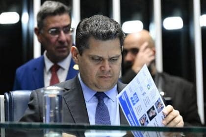 Derrota de Jorge Messias no Senado reflete articulação de Alcolumbre