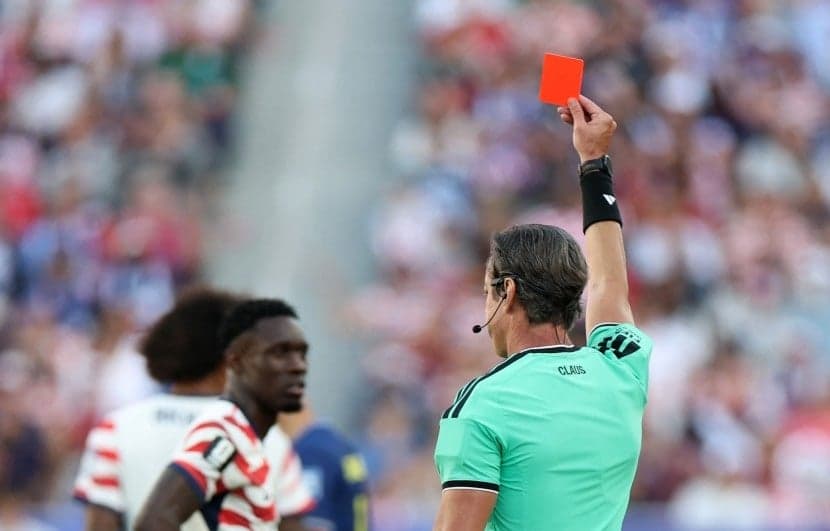 FIFA rejeita apelação belga sobre suspensão de Balogun