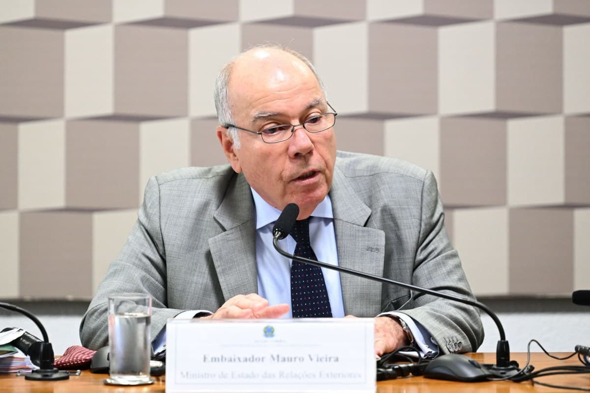 Mauro Vieira alerta sobre tensão nas relações Brasil-Argentina