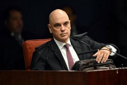 Moraes valida acordo de não persecução para deputado de MG
