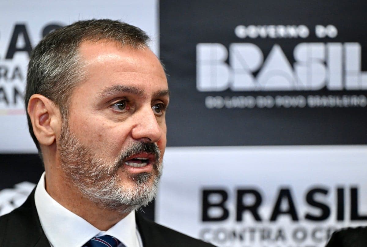 Diretor da Polícia Federal se reúne com presidente do STF sobre relatório