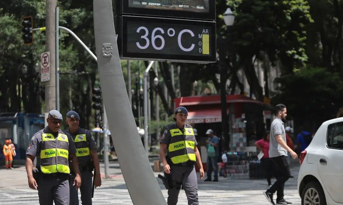 São Paulo emite alerta de onda de calor com temperaturas acima de 40°C