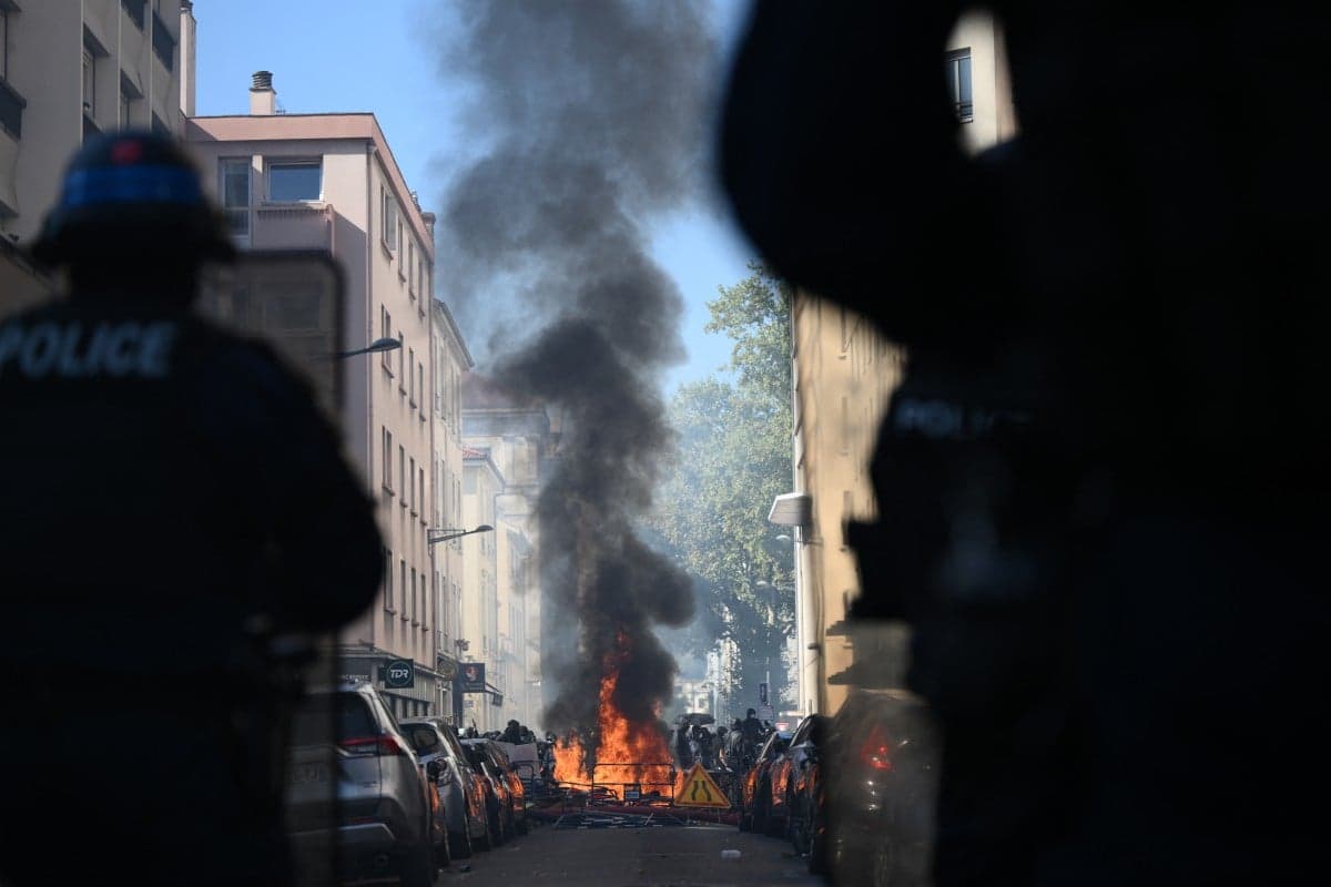 Estudantes franceses protestam por melhores condições nas escolas