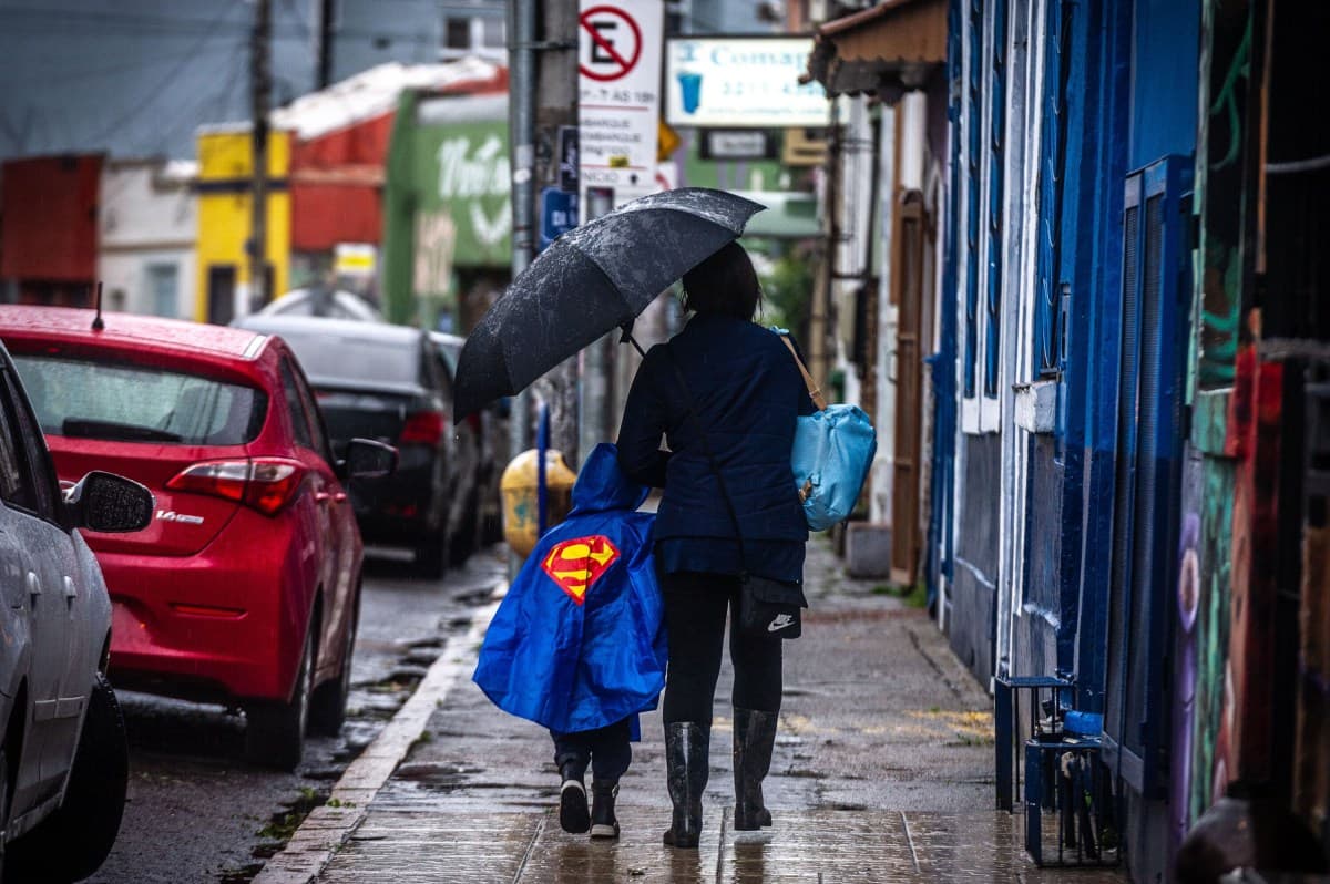 Frente fria traz temporais e ventania para o Centro-Sul do Brasil