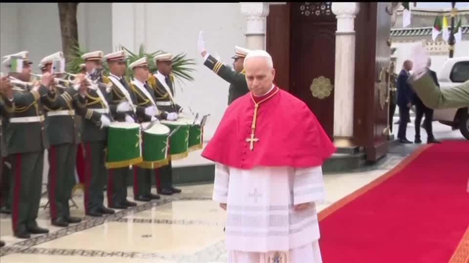 Papa Leão XIV critica neocolonialismo em viagem à África