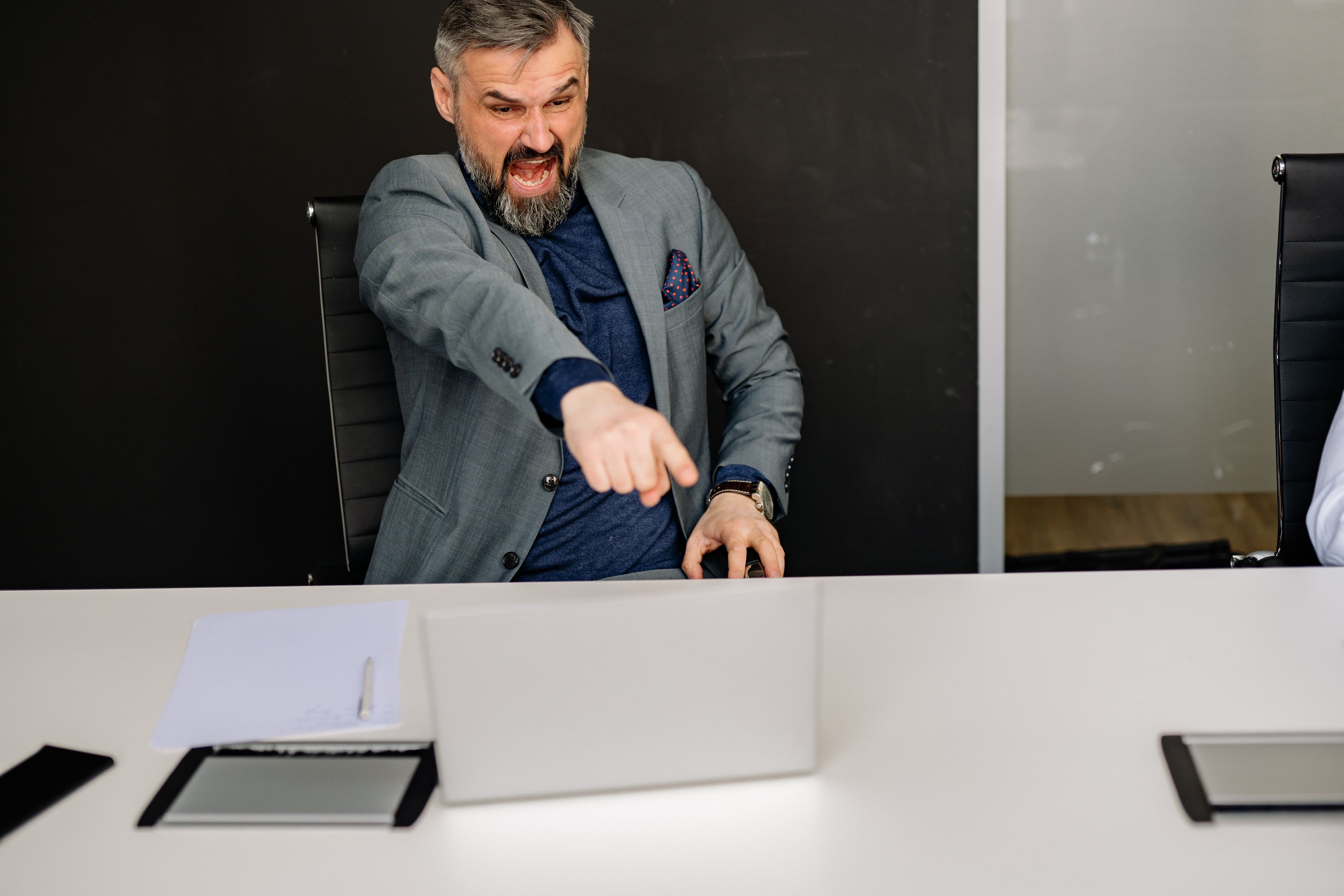 Alta performance justifica abusos de chefes, apontam trabalhadores