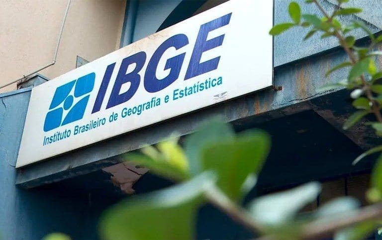 Volume do setor de serviços no Brasil se mantém estável em julho
