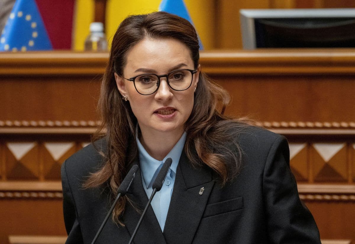 Zelensky planeja troca na chefia do governo ucraniano