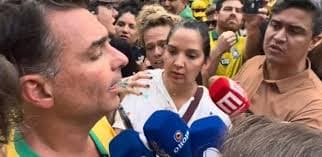 Flávio Bolsonaro e a CNBB: Uma Relação Conturbada