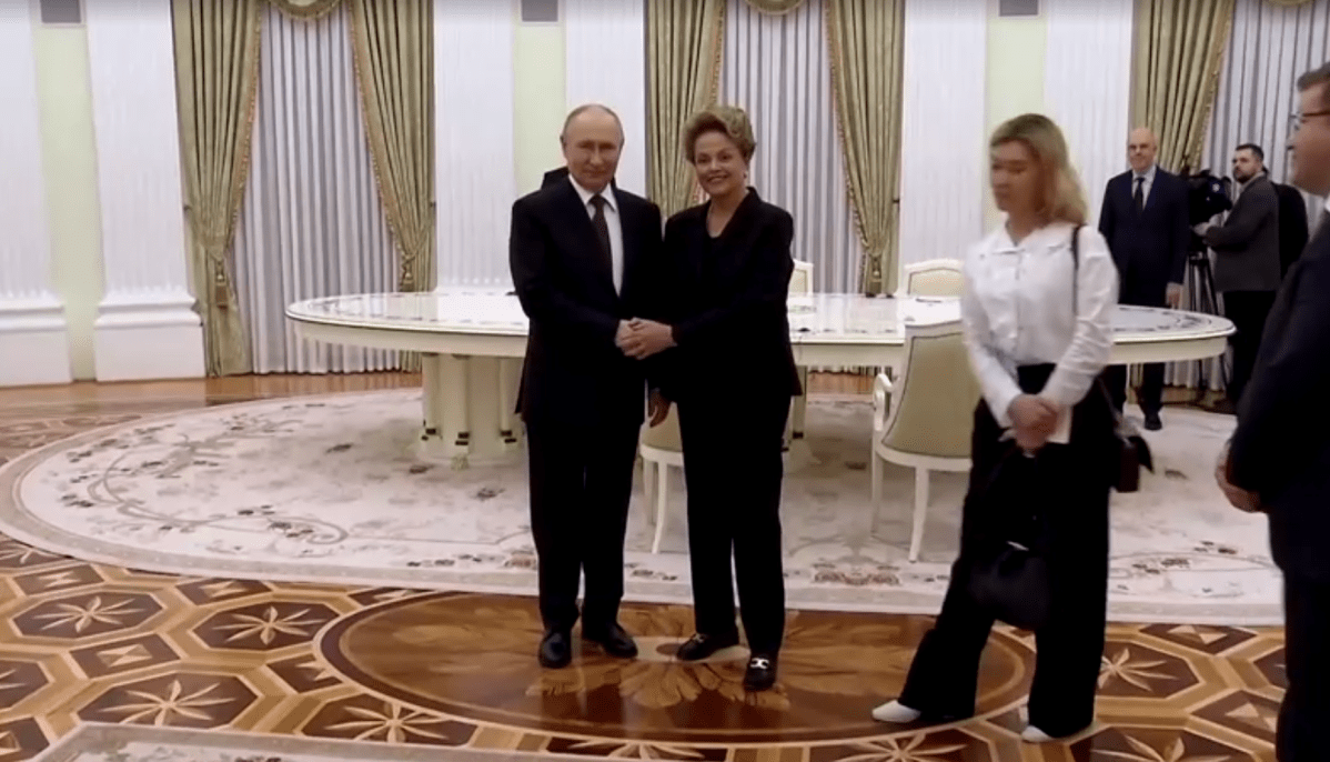 Dilma Rousseff se reúne com Putin em Moscou para discutir o NBD