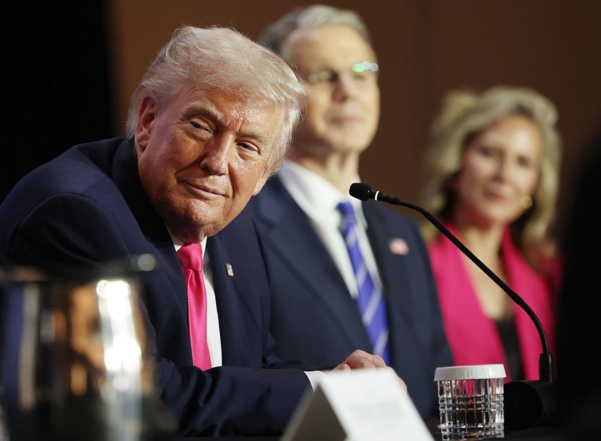 Trump reafirma resistência dos EUA ao Irã em evento na Flórida
