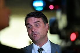 Caiado apoia quem no segundo turno das eleições de 2026?