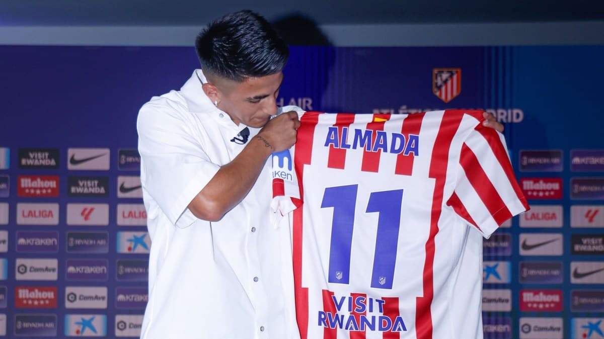 River Plate anuncia transferência de Thiago Almada por 20 milhões de euros