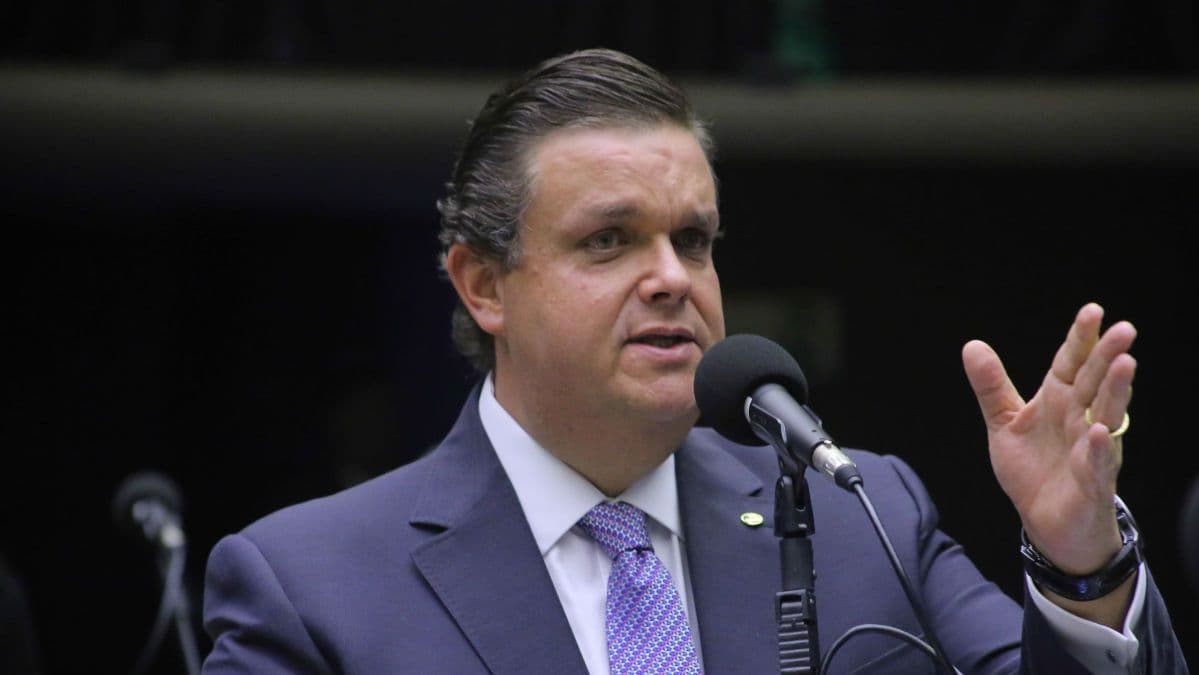 Ministro Wolney Queiroz propõe inclusão de entregadores na Previdência