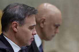 Gilmar Mendes Recomenda Restrição de Delegados da PF nos Gabinetes do STF