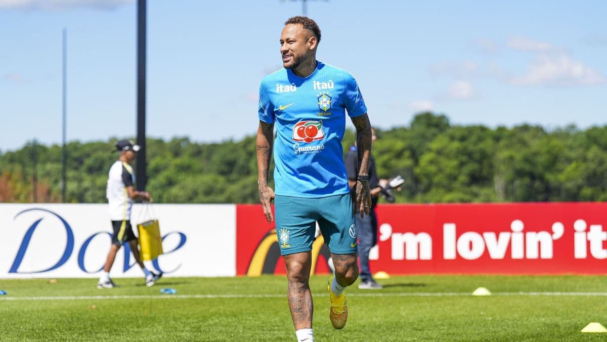 Neymar ameaça registros negativos em Copa do Mundo