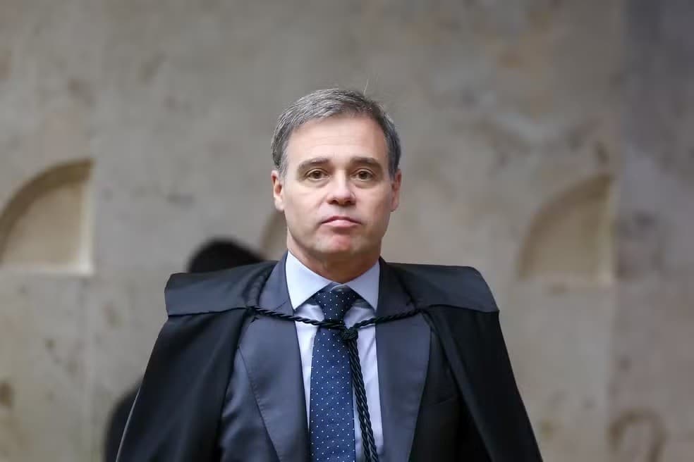 Ministro André Mendonça cita '1984' ao afastar diretor da PF