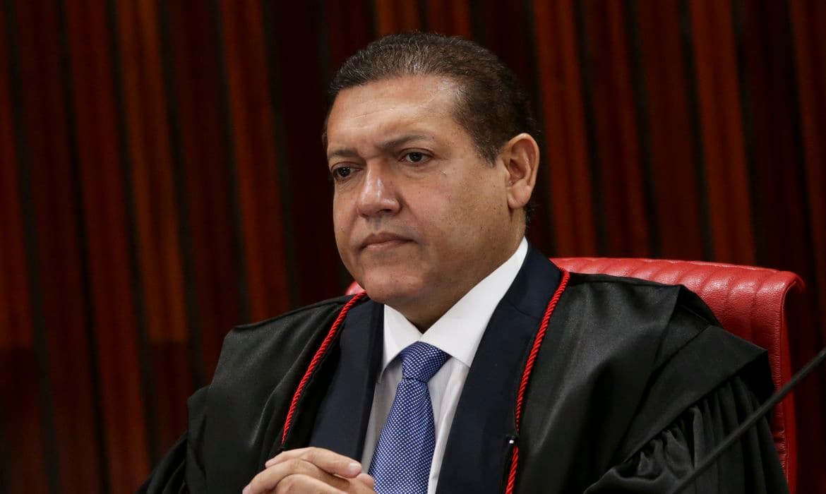 Supremo Tribunal Federal prorroga votação das eleições até às 19h